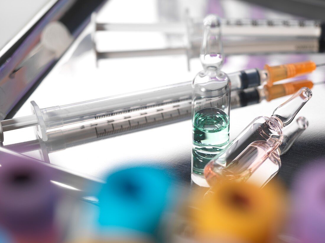 Drug ampoules and syringes
