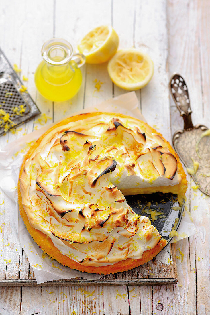 Limoncello-Tarte mit Vanillebaiser vom Grill