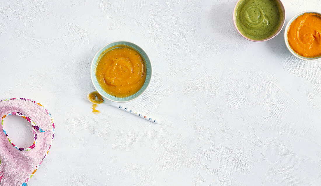 Puréed vegetables, courgette and oat purée, and mashed peppers and sweet potato