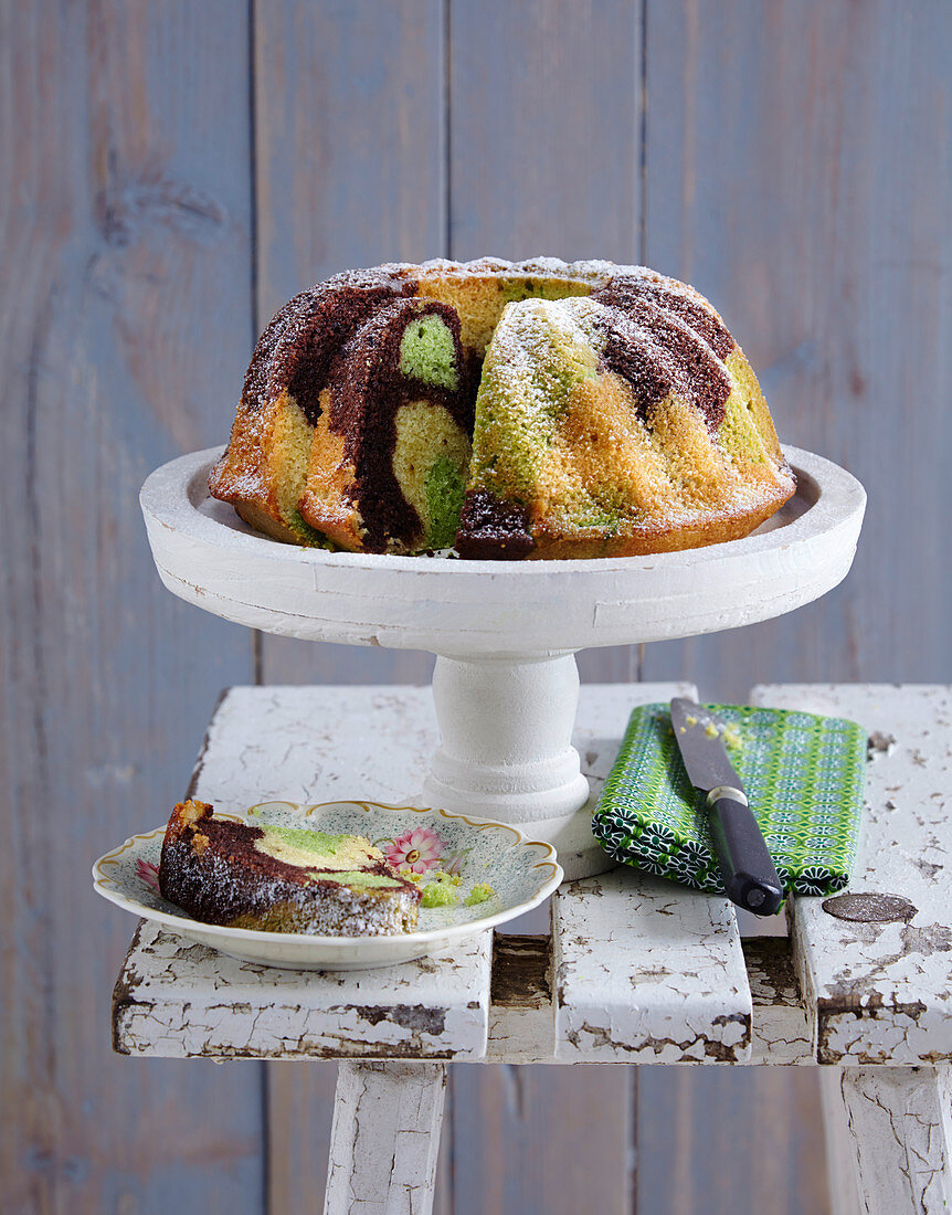 Bundt cake with cocoa and matcha