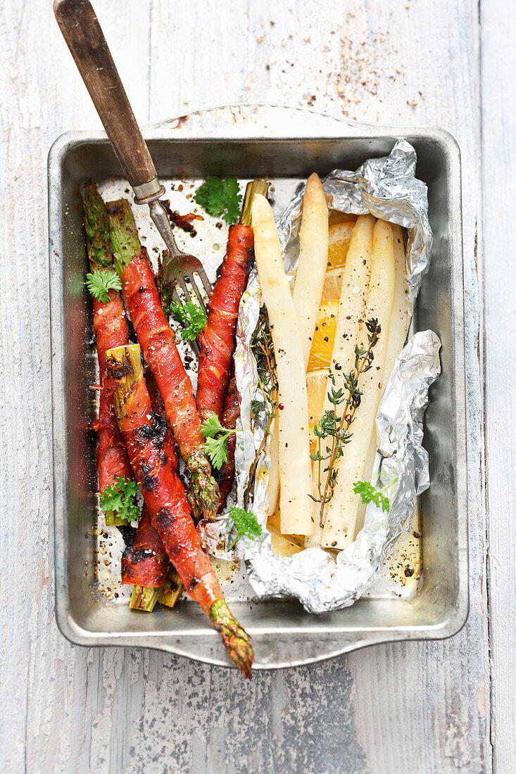 Green and white grilled asparagus