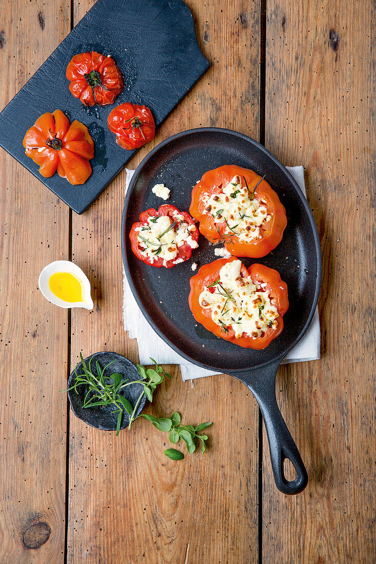 Stuffed grilled tomatoes with feta cheese