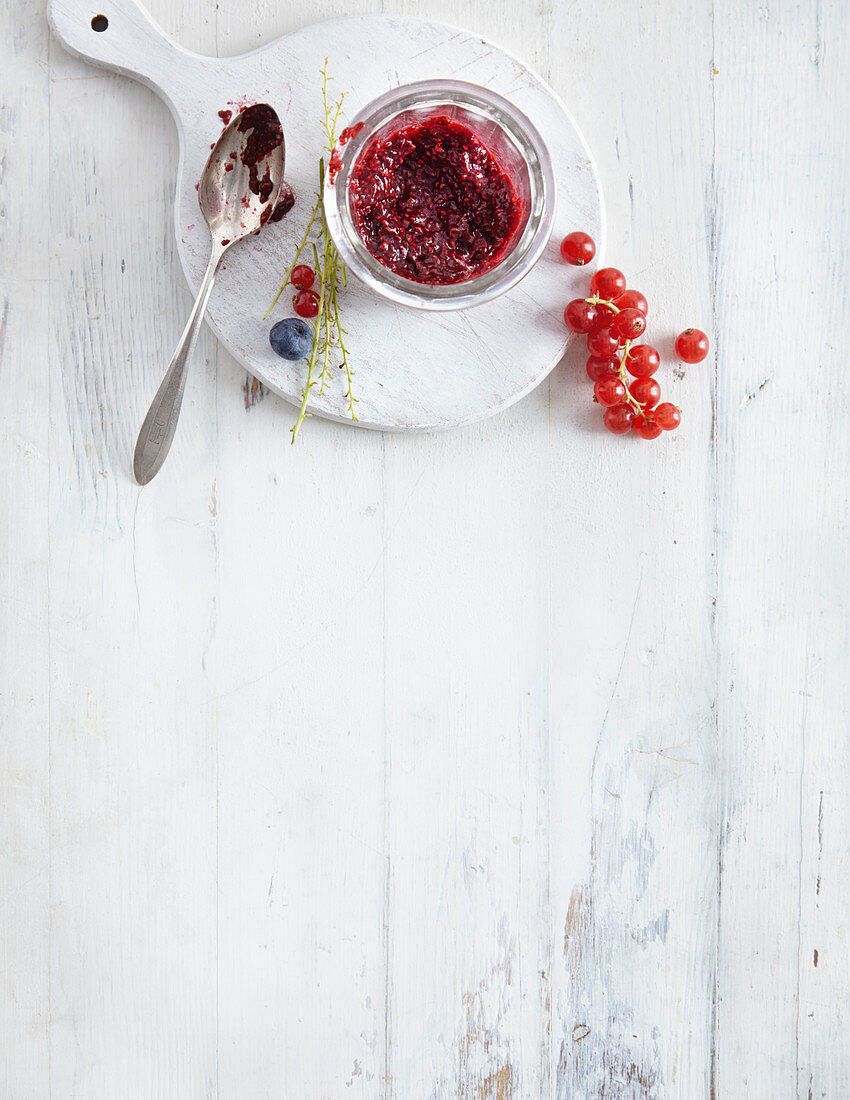 Berry spread with chia seeds