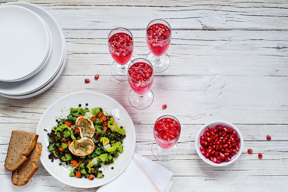 Lentil salad with gratinated goat's cheese and sparkling pomegranate wine