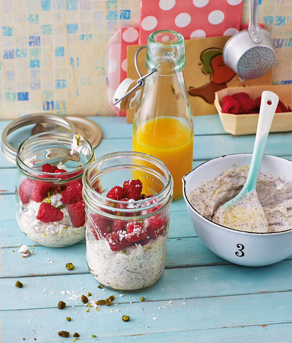 Poppyseed quark with raspberries