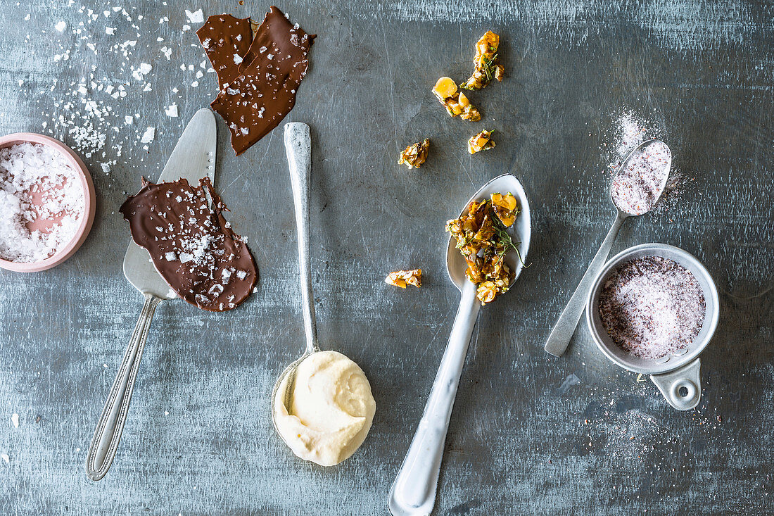 Broken chocolate with fleur de sel, eggnog cream, brittle and hibiscus sugar