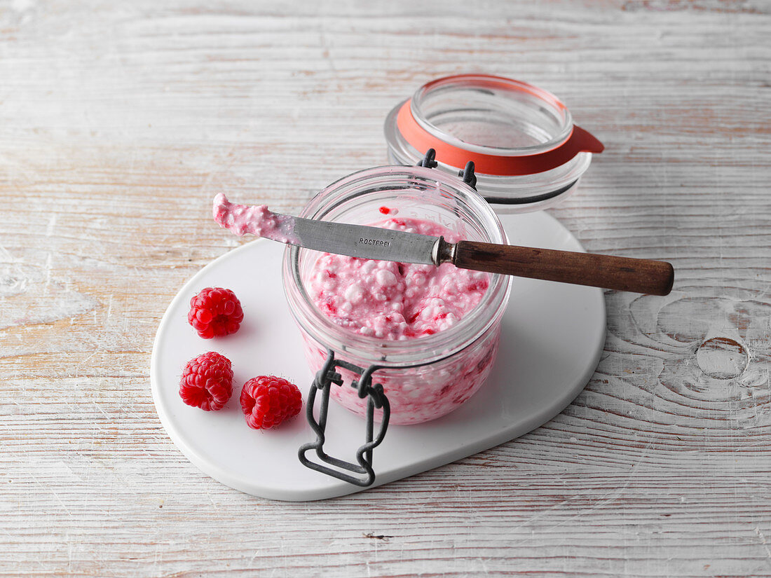 Raspberry baobab cream cheese