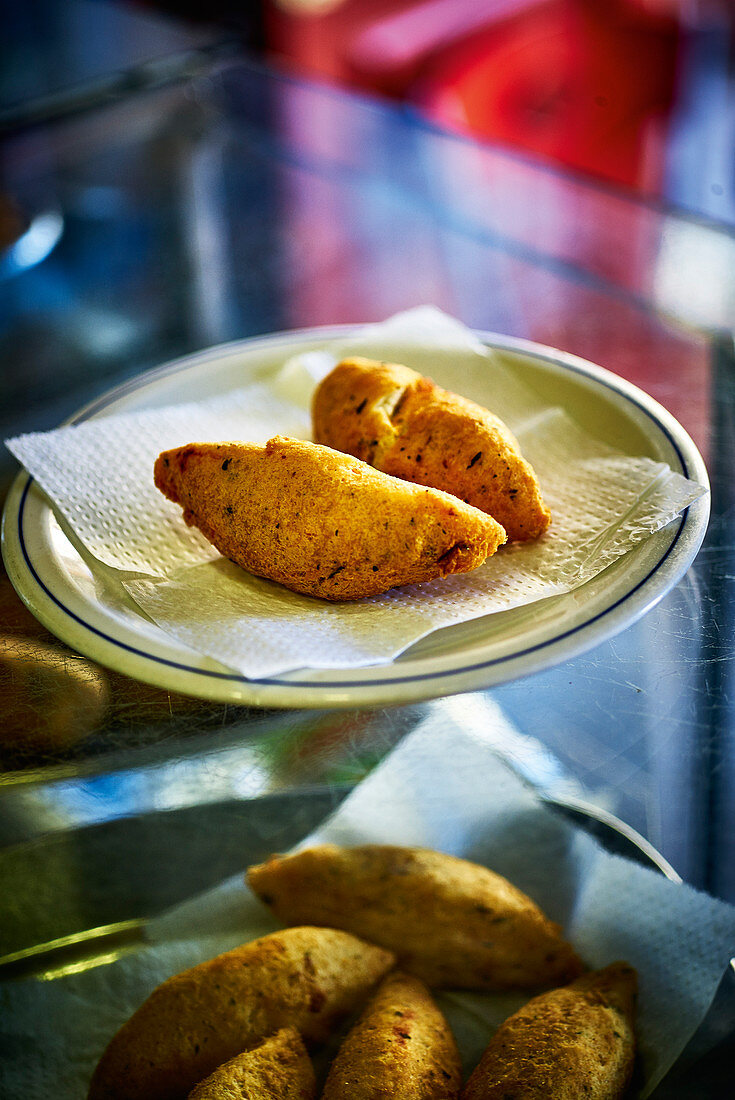 Portugiesische Bolinhos de bacalhau