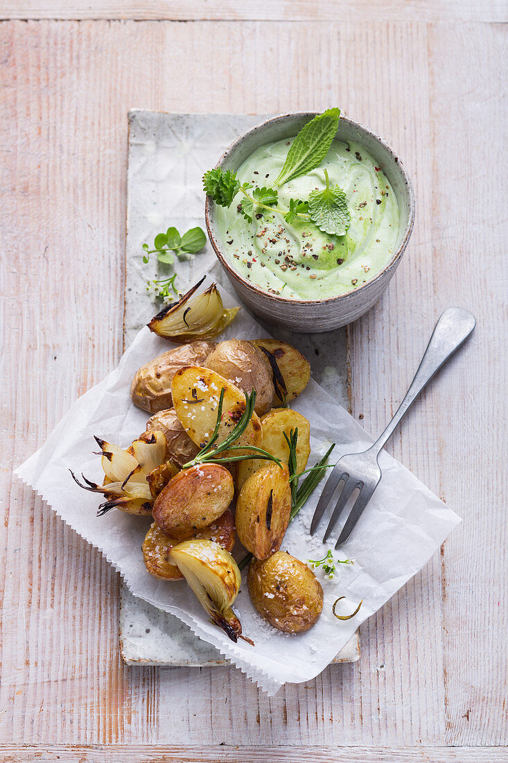 Oven-baked potatoes with herb soya cream
