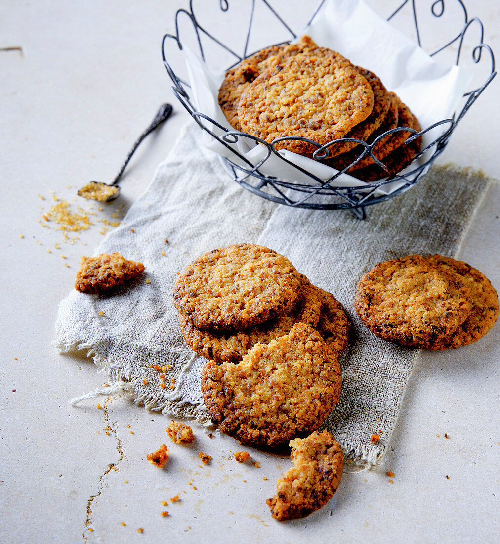 Oat cookies with dried fruits