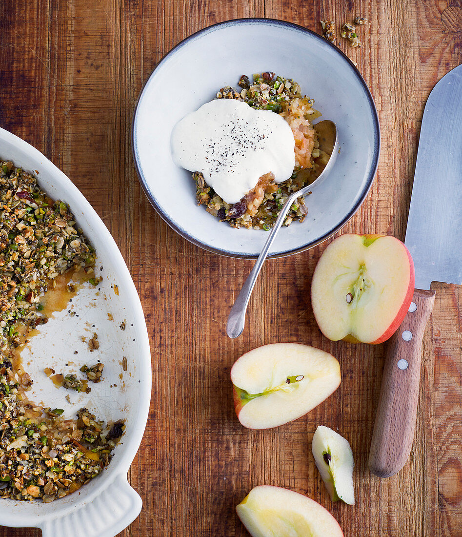 Apple crumble with a chia nut crunch