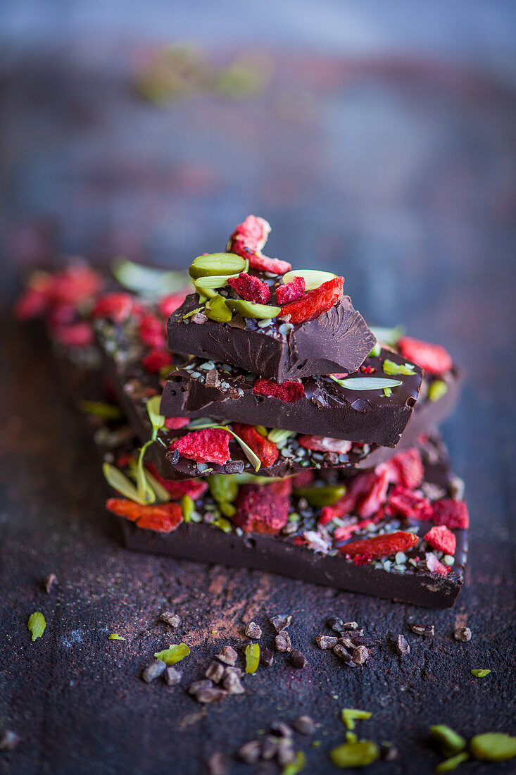 Homemade chocolate bark with goji berries and pistachios