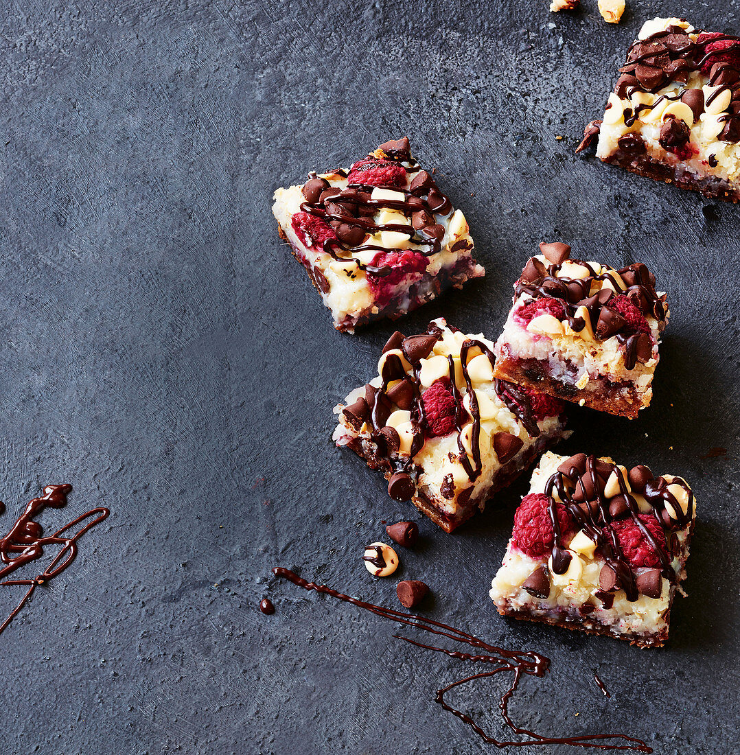 Choc-raspberry slice with coconut flakes