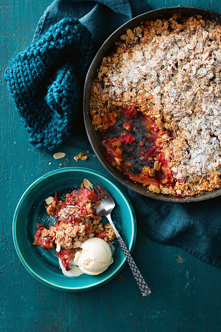 Classic Rhubarb and Apple Crumble