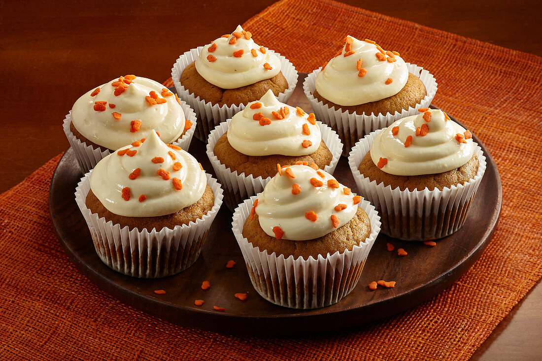 Pumpkin spice cupcakes with honey