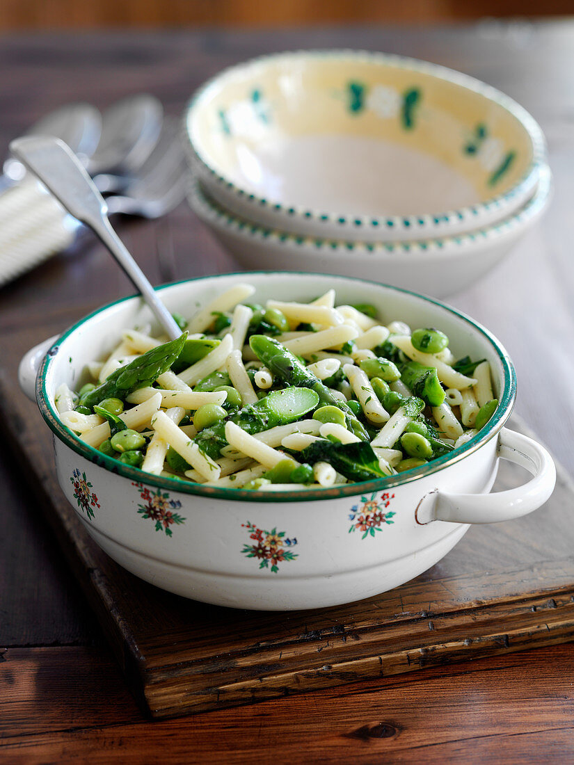 Pasta Primavera with asparagus