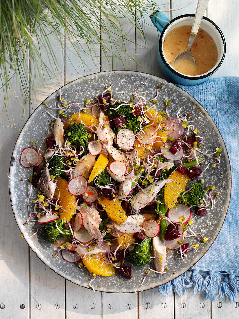 Summer mackerel salad