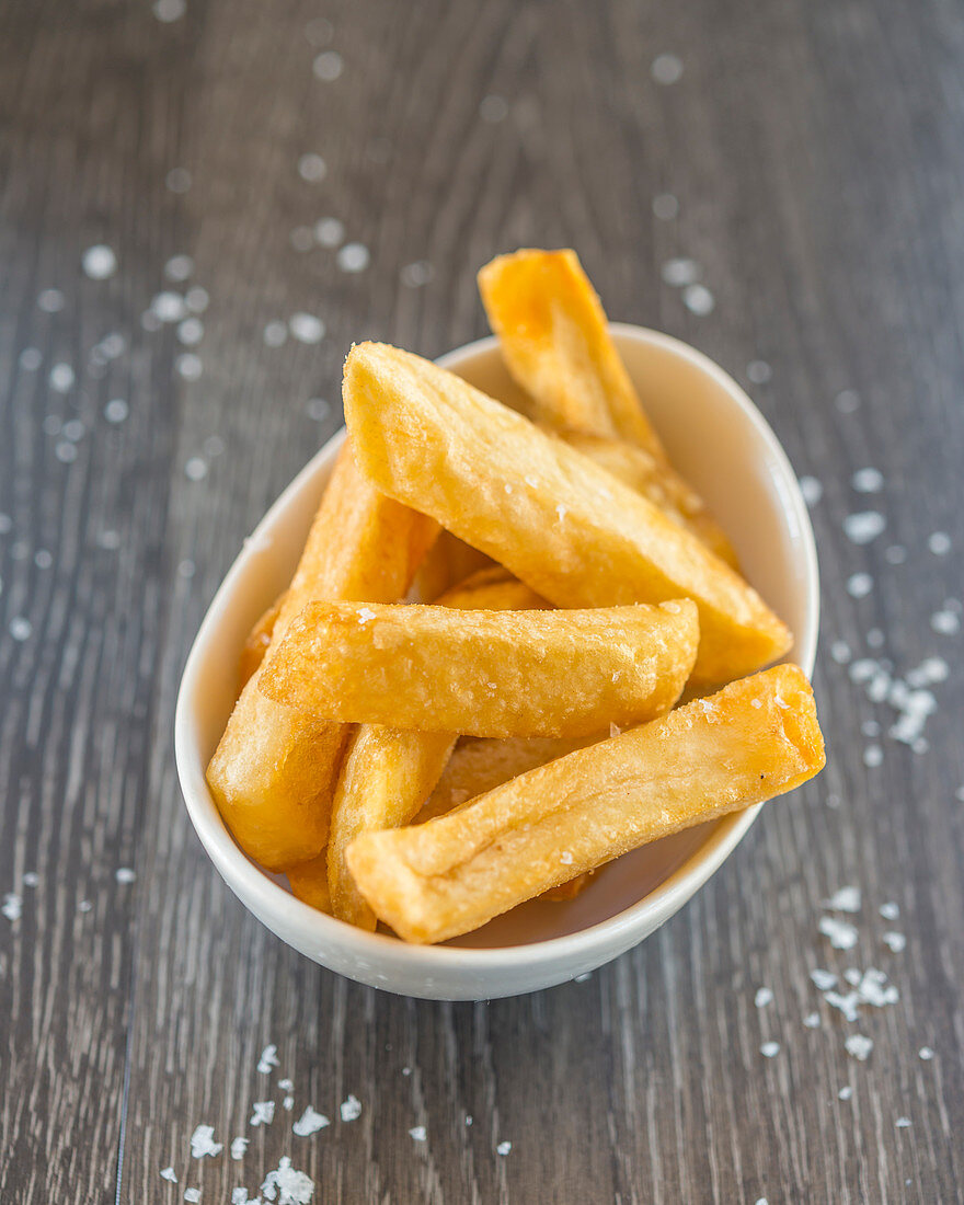 Zweifach frittierte Chunky Chips mit Meersalz