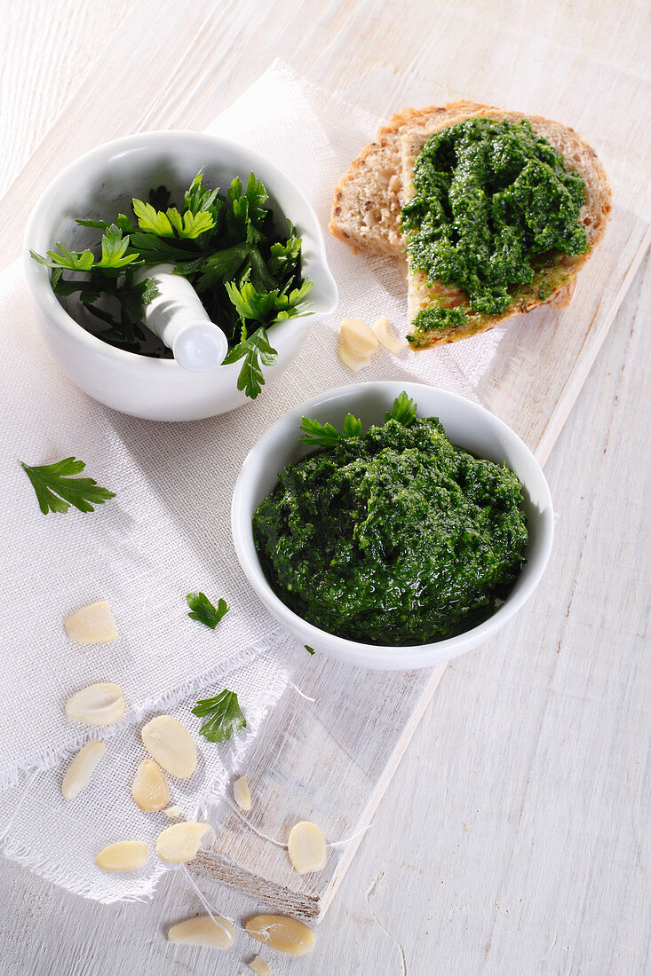 Parsley with almond spread