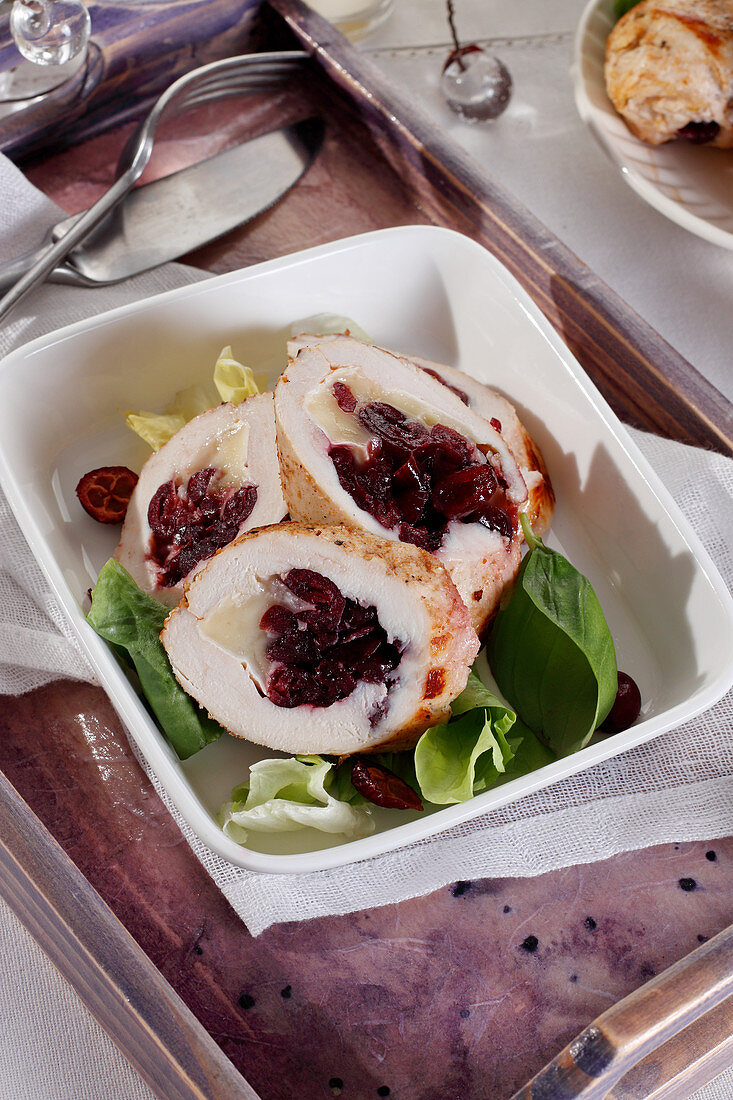 Chicken breast stuffed with cranberry and soft cheese