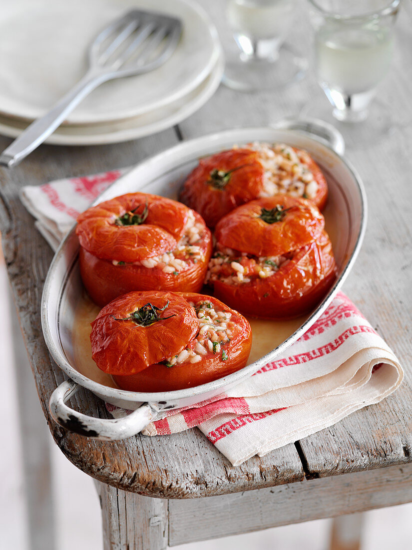 Gefüllte Tomaten aus dem Ofen