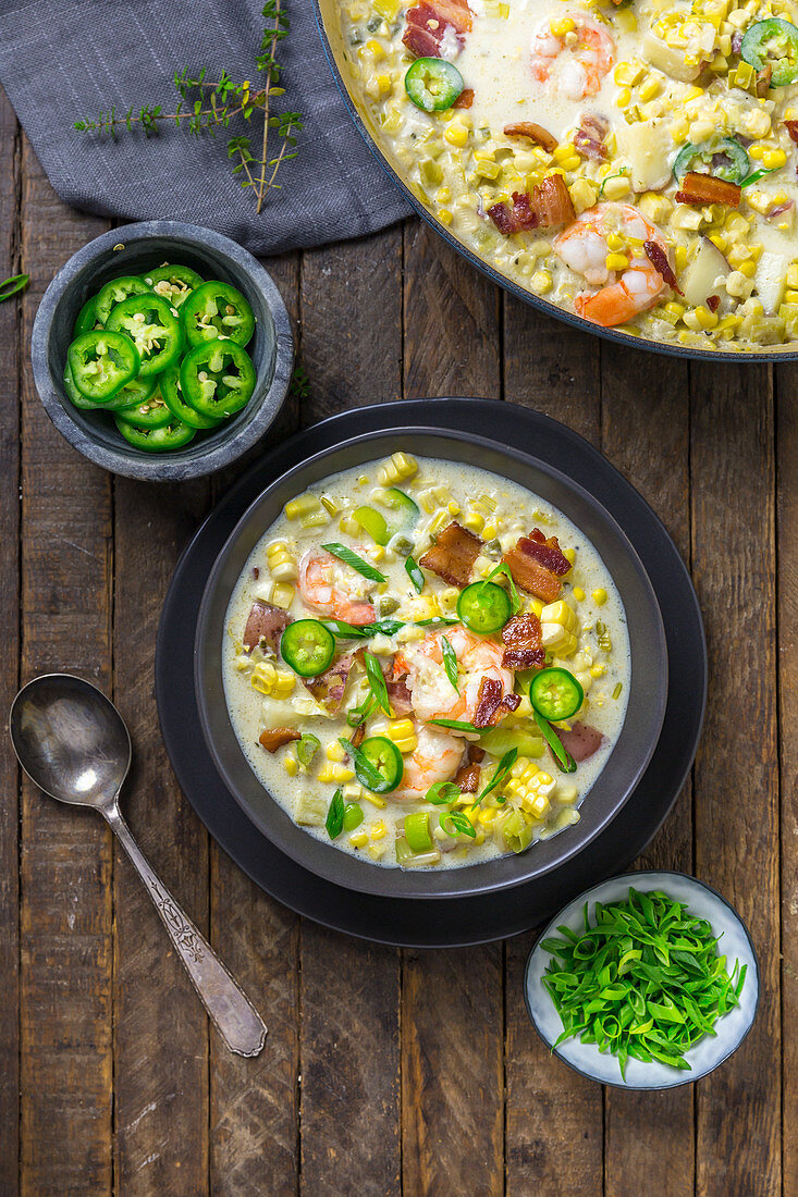 Sweetcorn and prawn soup