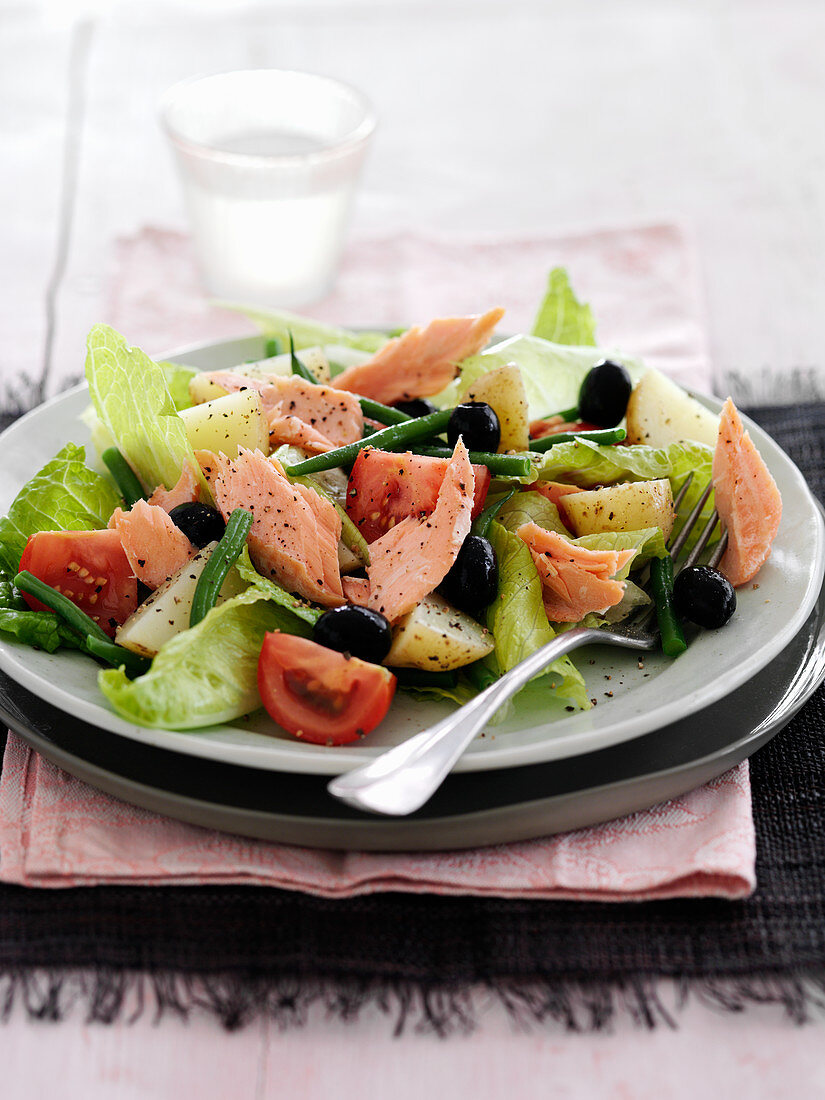 Nicoise salad with salmon and olives