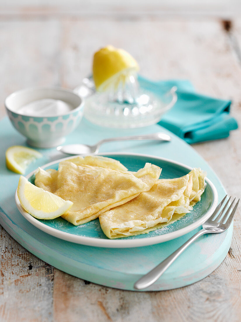 Crepes with lemon and sugar