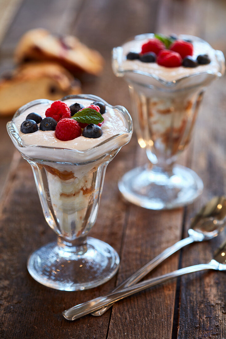 Ricotta cream with berries