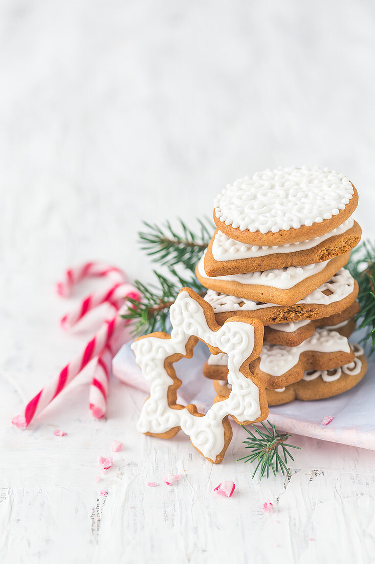 Stacked gingerbread cookies with icing