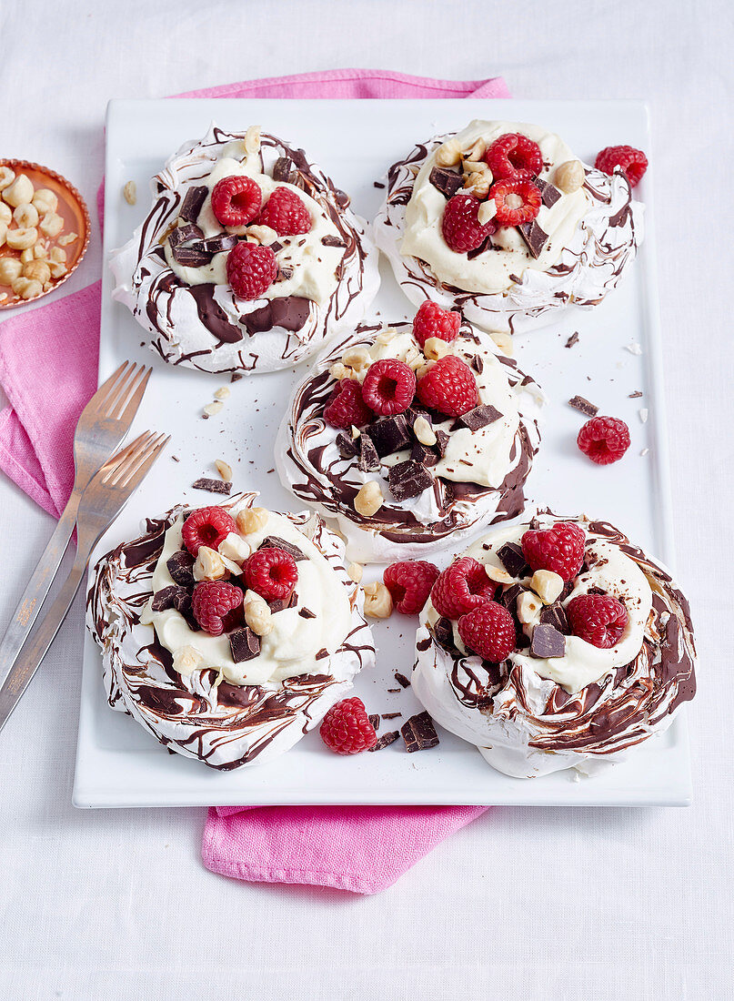 Choc hazelnut mini pavlovas