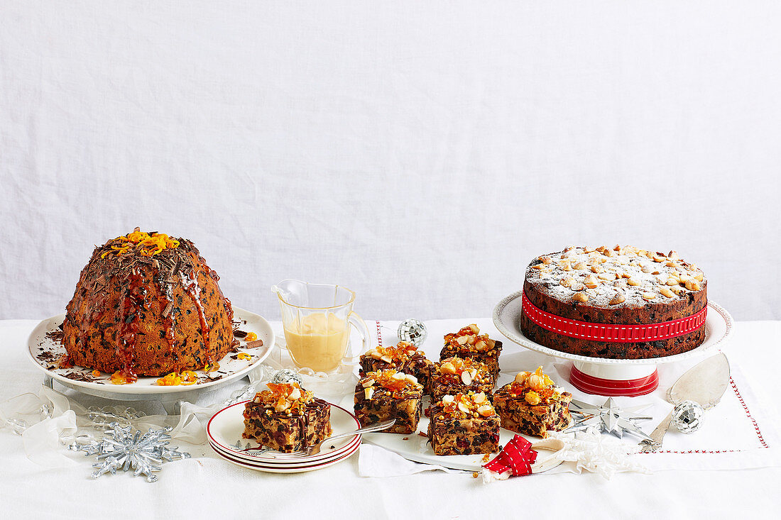Früchtekuchen: Christmas Pudding, Früchteschnitten und Christmas Cake