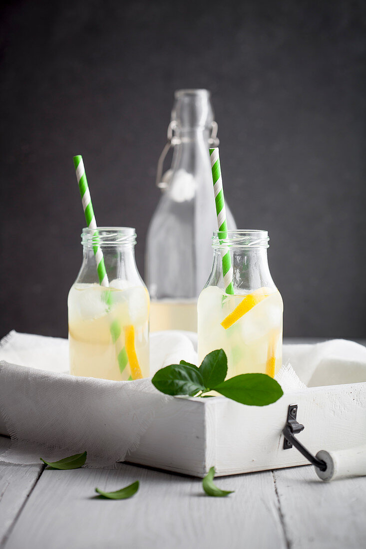 Diet lemonade made with apple vinegar, ginger, lemon and honey