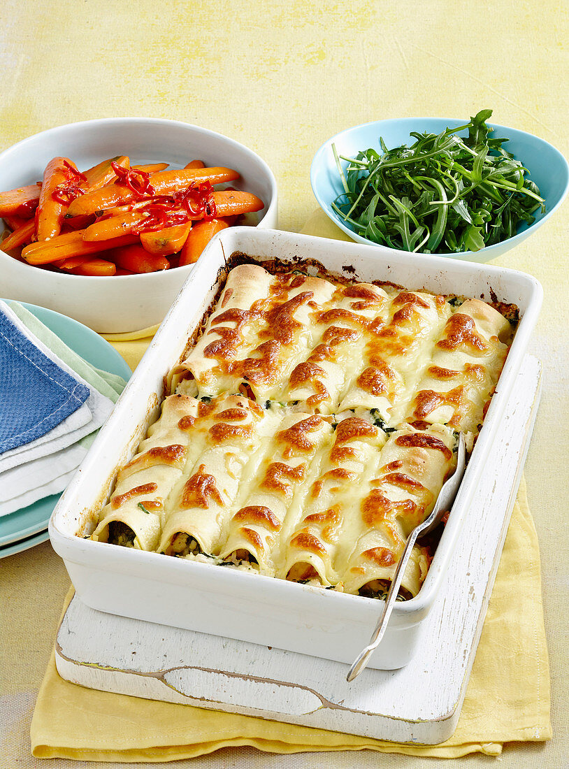 Cannelloni mit Spinat und Hähnchenfleisch