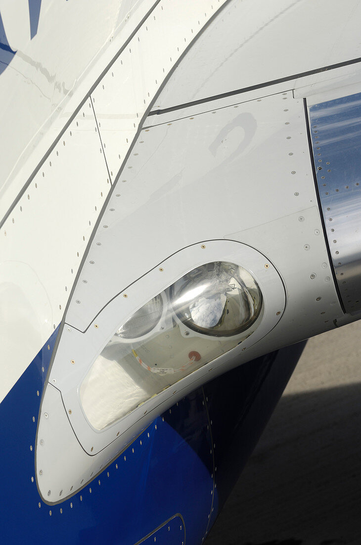 Aircraft wing light