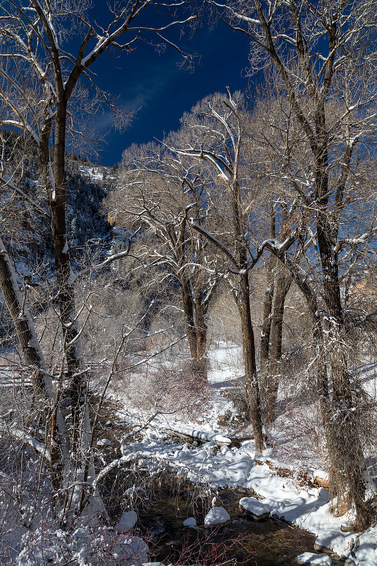 Glenwood Canyon in winter, Colorado, USA