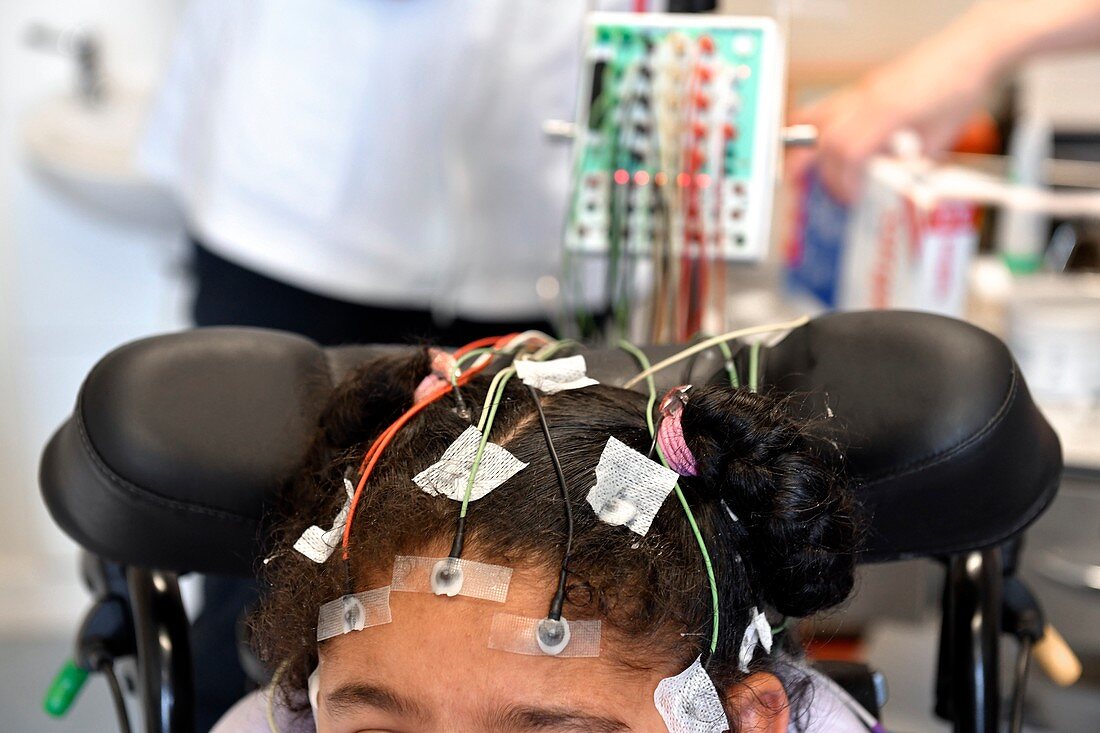 Electroencephalography test in cerebral palsy