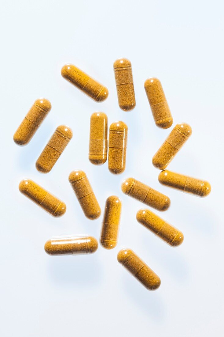 Turmeric supplement capsules