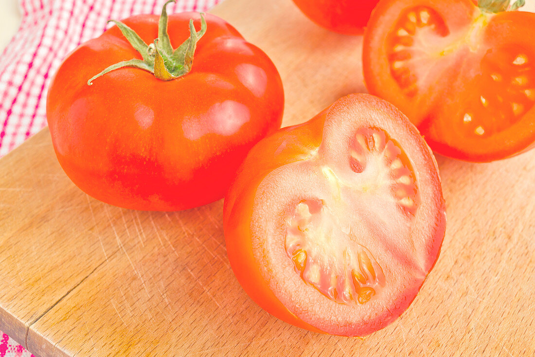 Fresh ripe tomatoes