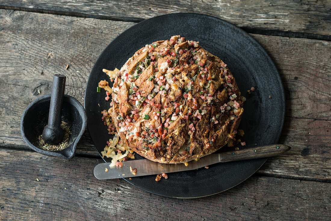 Tirolean party bread with alpine cheese and bacon