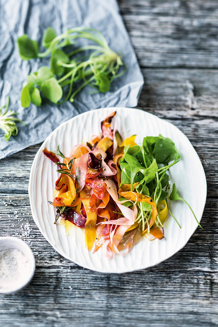 Field vegetable anti-pasti with purslane