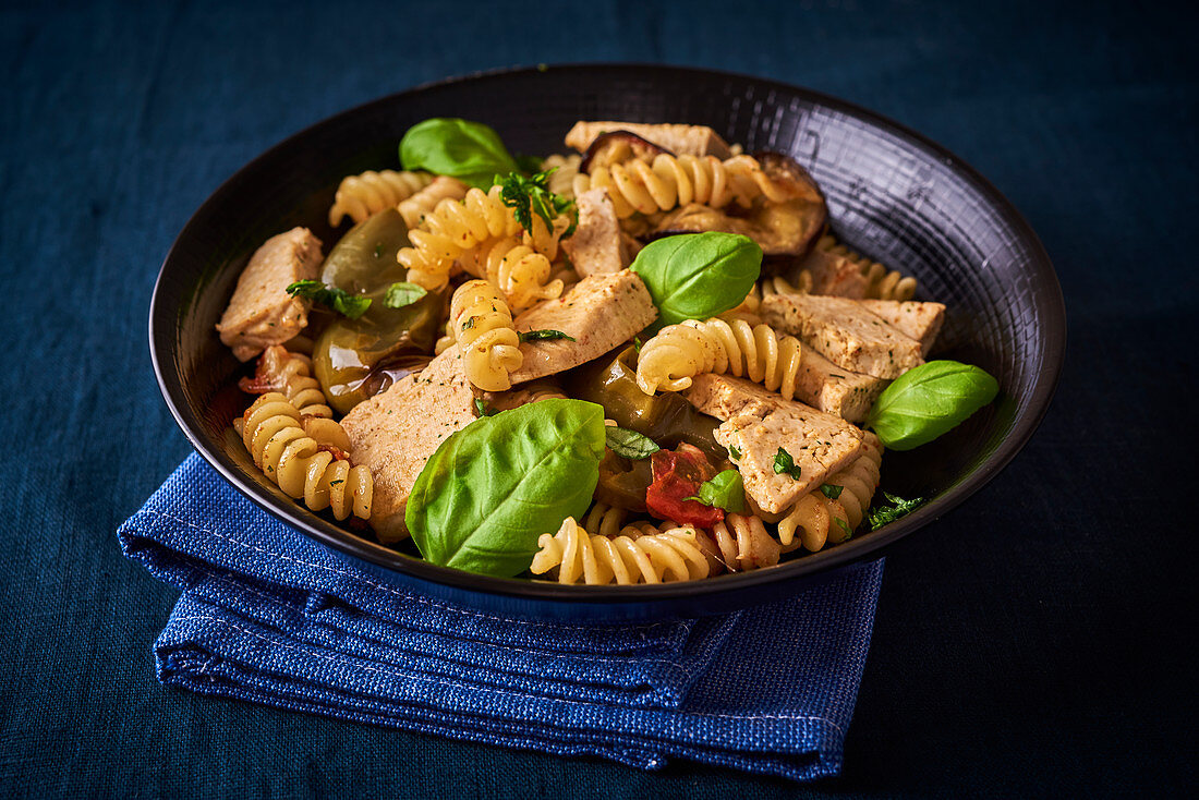 Spiral pasta with tofu and vegetables