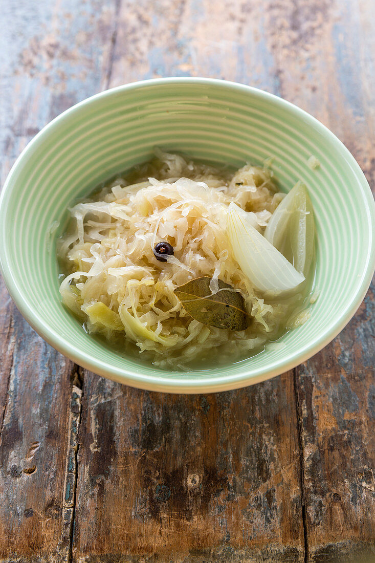 Sauerkraut with onions