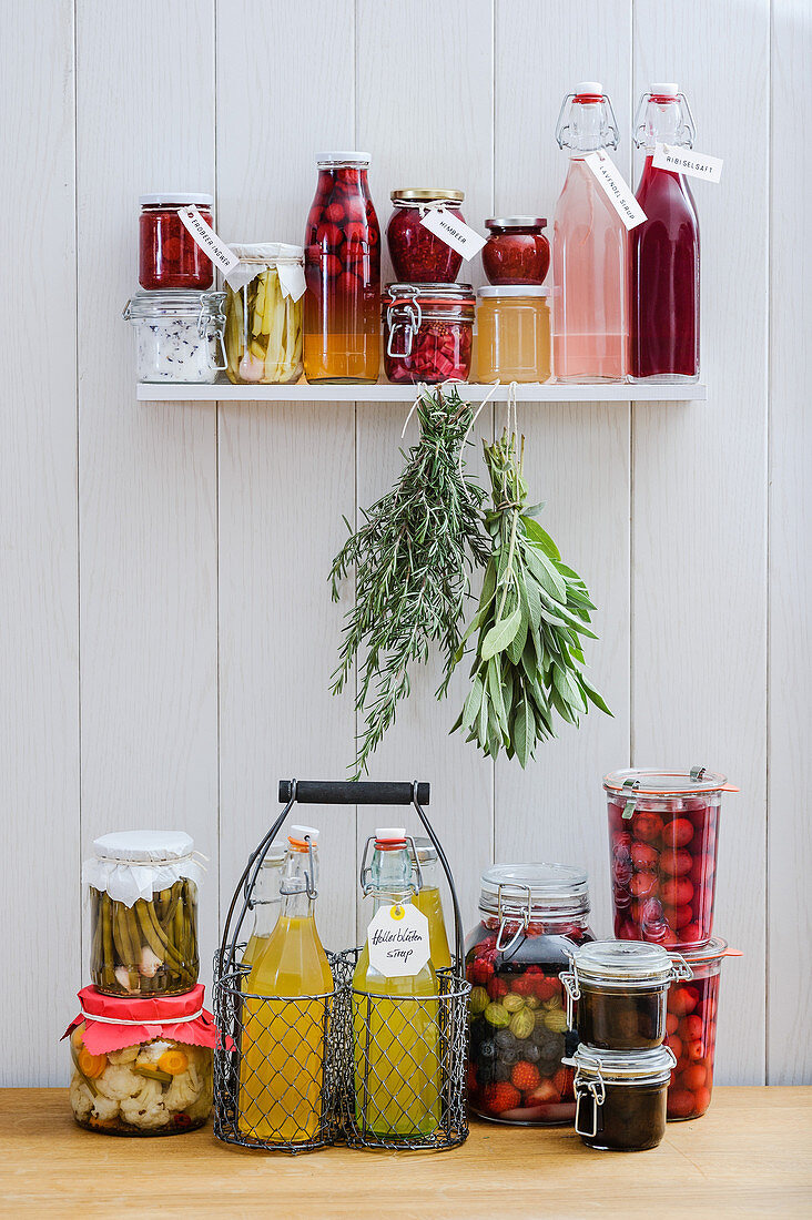 Preserves and pickles