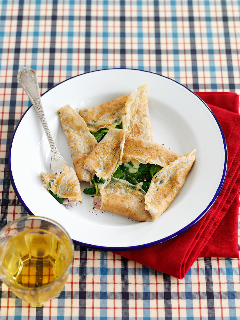 Breton pancakes with spinach