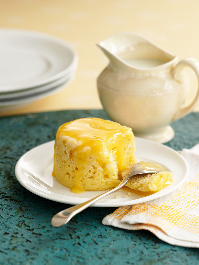 Canary pudding (a steamed sponge pudding, England)