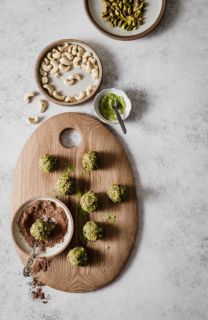 Pistachio matcha snack balls