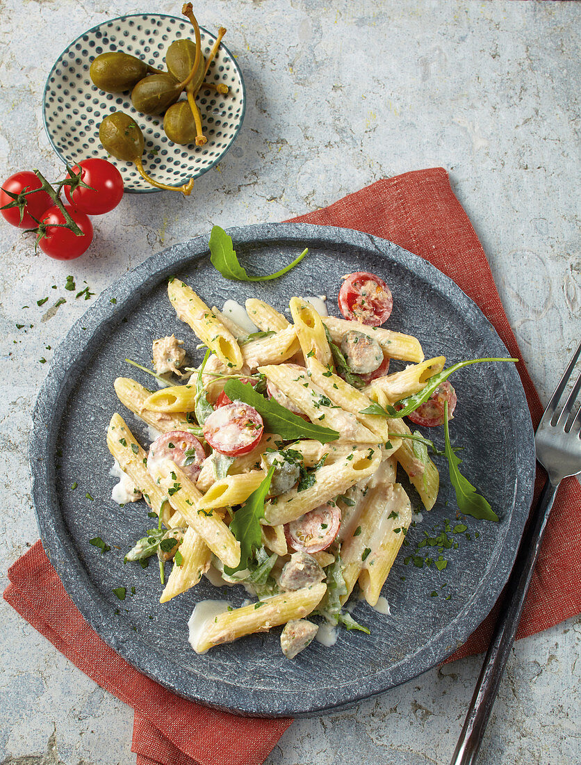Pasta salad with capers and tuna