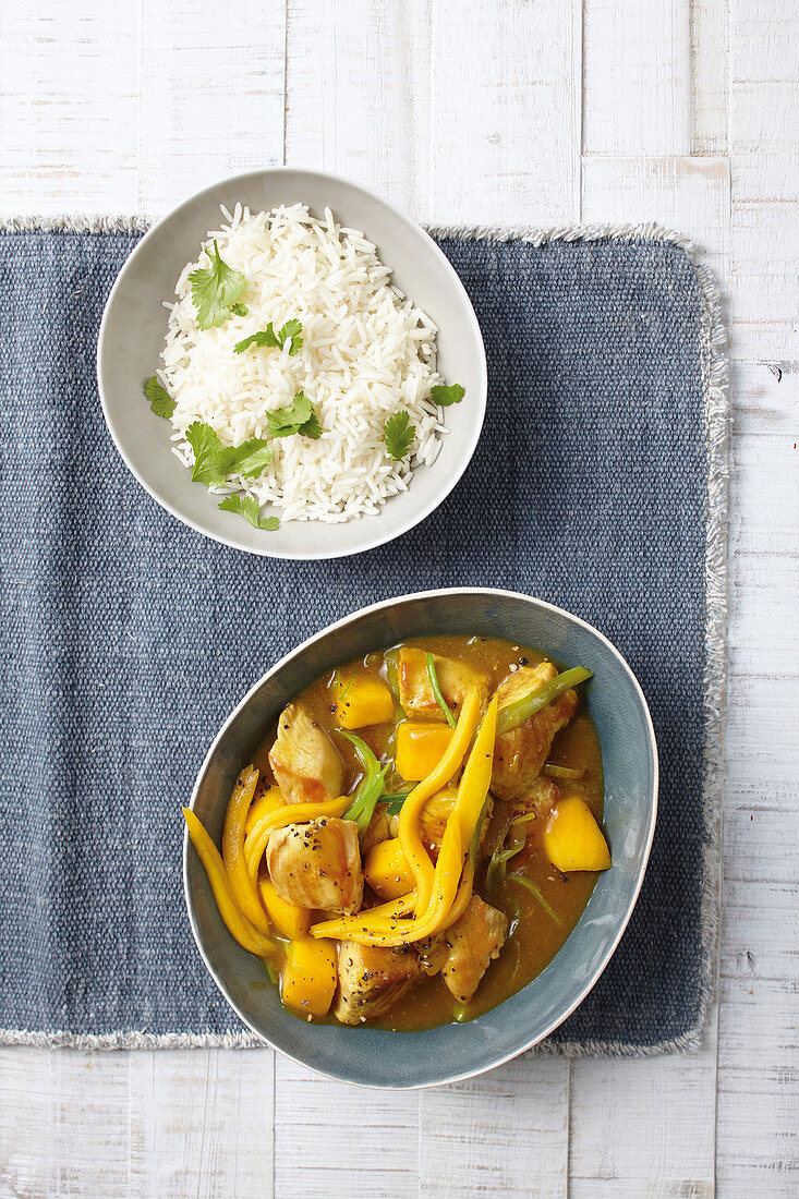 Turkey curry with mango