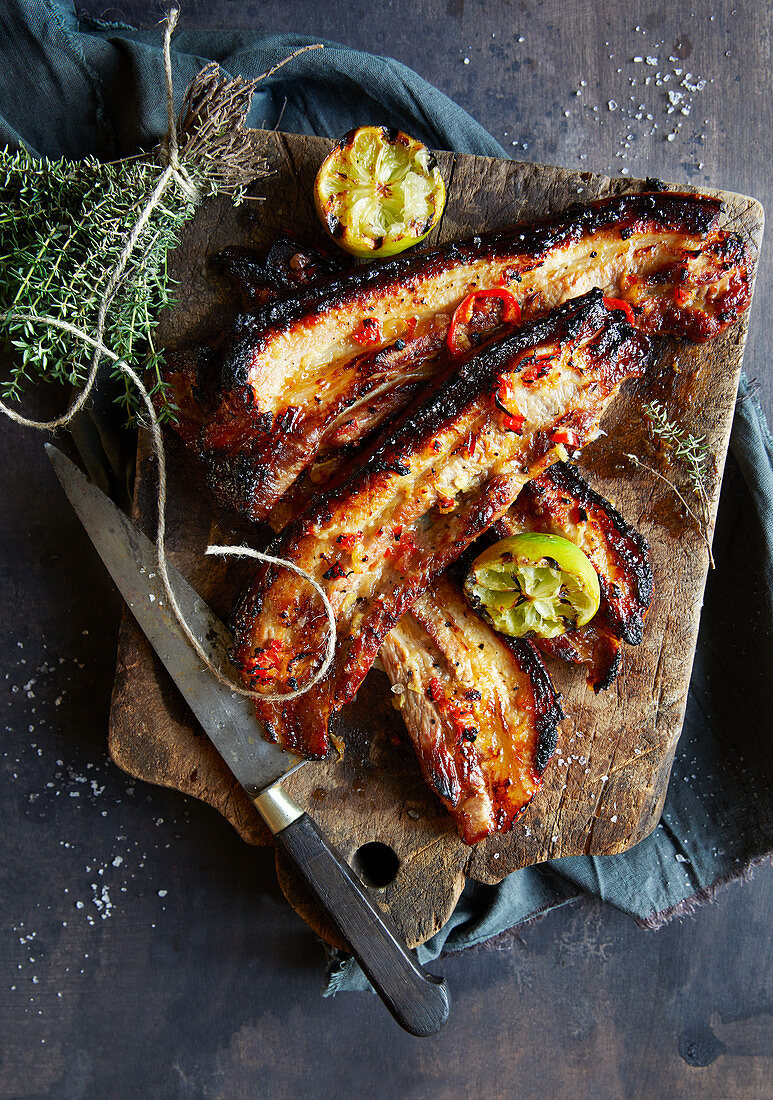 Grilled sticky ribs with lime and thyme